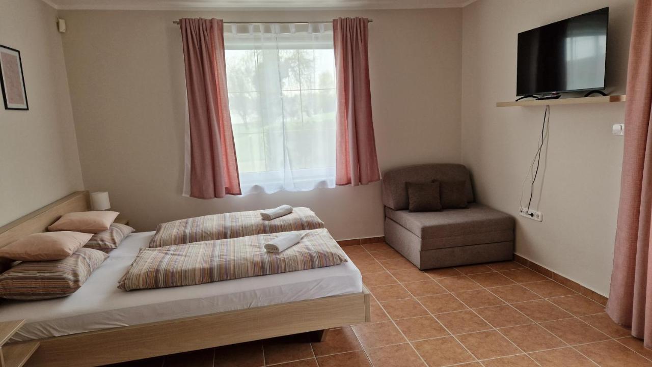 Silence Apartmanhaz 佐洛卡罗斯 外观 照片